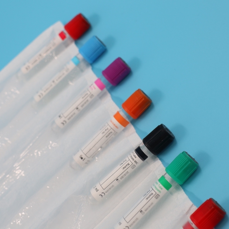 4/7 Απορροφητικοί Σάκοι Σχεδιασμένοι για Αποτελεσματική Απορρόφηση Υγρών και Εύκολη Αποθήκευση